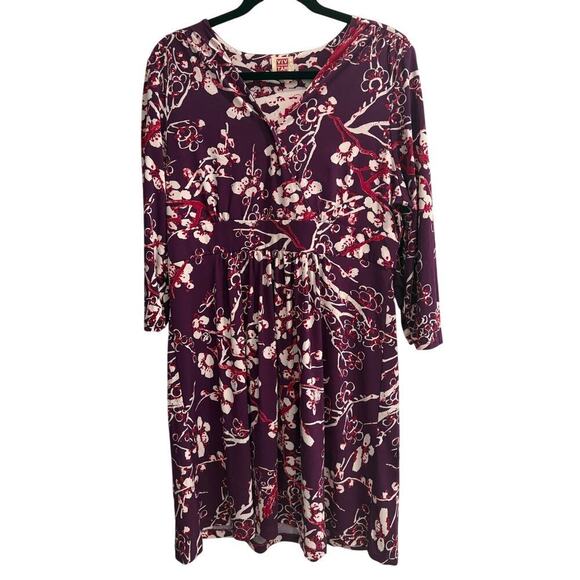 Viv Vivienne Tam Dresses & Skirts - VIV Vivian Tam Size Large L Fuchsia Floral Dress